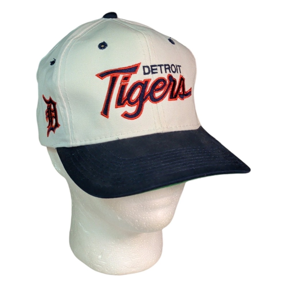 Vintage Sports Specialties Detroit Tigers White Snapback Script Logo Sporty